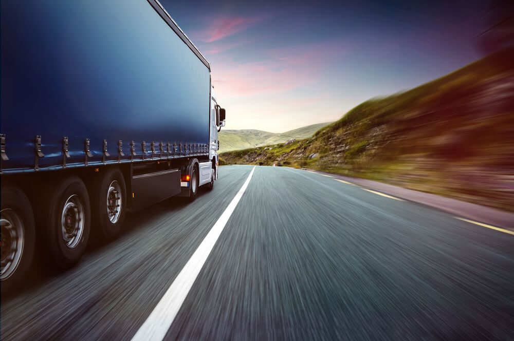 Can Semi Trucks Drive In The Fast Lane